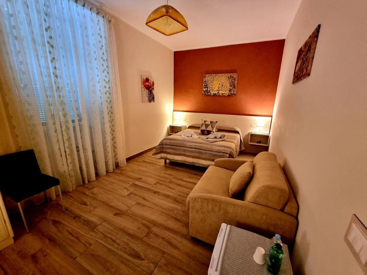 Il Casale Nel Parco Guesthouse Rome Buitenkant foto